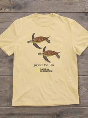 Sea Turtle Graphic Print Gildan T-shirt Casual Yellow Top